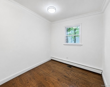 40 Edgewood Road - Photo Thumbnail 13