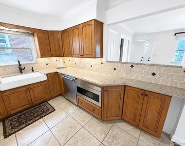 40 Edgewood Road - Photo Thumbnail 4