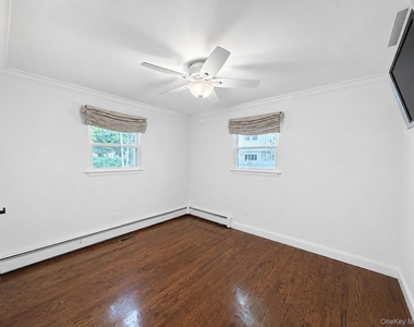40 Edgewood Road - Photo Thumbnail 10