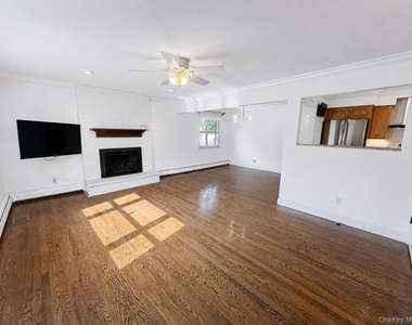 40 Edgewood Road - Photo Thumbnail 2