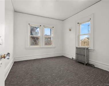 10 S 13th Avenue - Photo Thumbnail 19