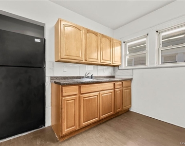 10 S 13th Avenue - Photo Thumbnail 13