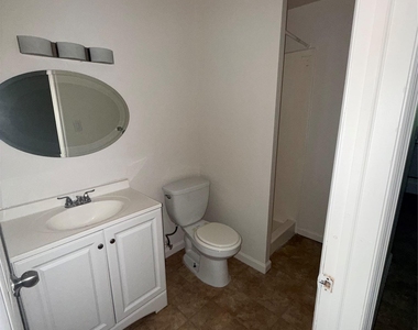 81 Shaker Heights Road - Photo Thumbnail 6