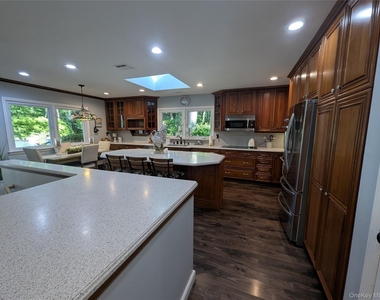 28 Brookfield Road - Photo Thumbnail 7