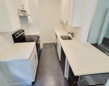 6109 39th Avenue - Photo Thumbnail 7