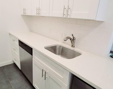 6109 39th Avenue - Photo Thumbnail 21