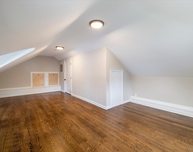 42 Woodland Avenue - Photo Thumbnail 13