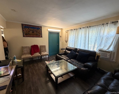 134 Stuart Avenue - Photo Thumbnail 4