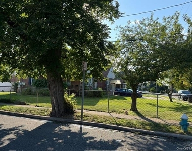 134 Stuart Avenue - Photo Thumbnail 8