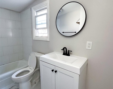 1850 Lakes Rd - Photo Thumbnail 3