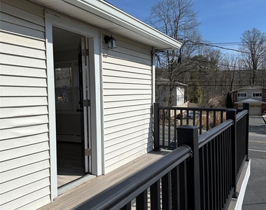 1850 Lakes Rd - Photo Thumbnail 5