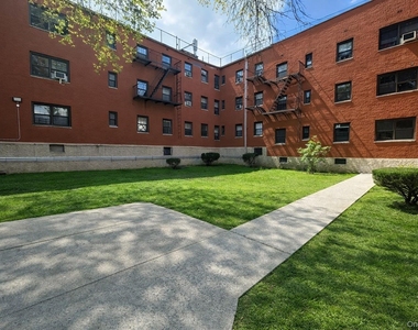 141-20 77 Road - Photo Thumbnail 8