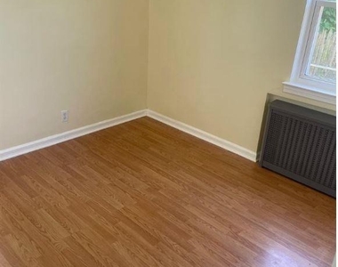 64 Stuart Avenue - Photo Thumbnail 2