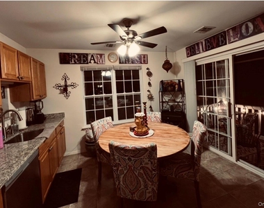13 Garden Way - Photo Thumbnail 10