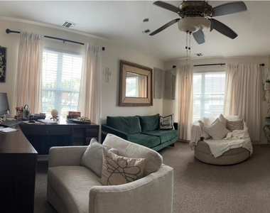 13 Garden Way - Photo Thumbnail 4