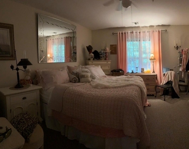 13 Garden Way - Photo Thumbnail 2