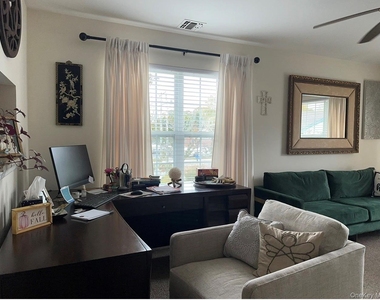 13 Garden Way - Photo Thumbnail 5
