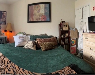 13 Garden Way - Photo Thumbnail 3