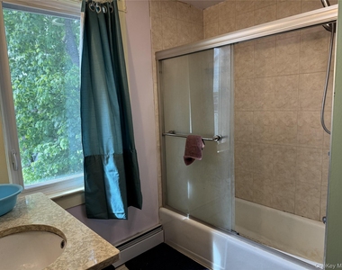 39 Crescent Place - Photo Thumbnail 3