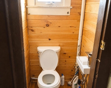 39 Crescent Place - Photo Thumbnail 4