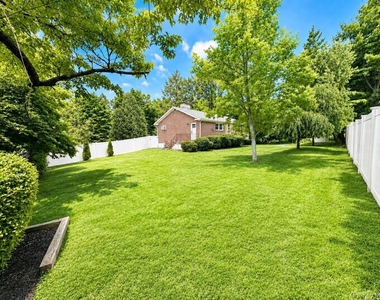 707 Croton Falls Road - Photo Thumbnail 9