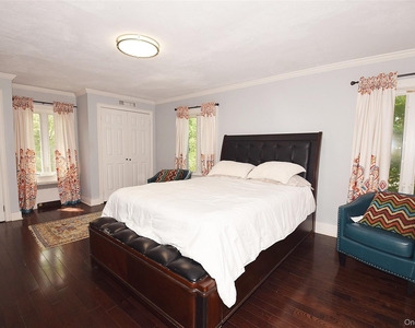 25 Old Mill Road - Photo Thumbnail 16