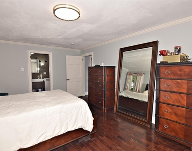 25 Old Mill Road - Photo Thumbnail 17