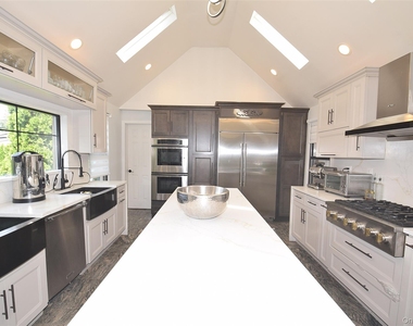 25 Old Mill Road - Photo Thumbnail 5