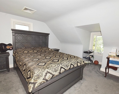 25 Old Mill Road - Photo Thumbnail 12