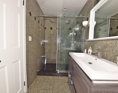 25 Old Mill Road - Photo Thumbnail 18