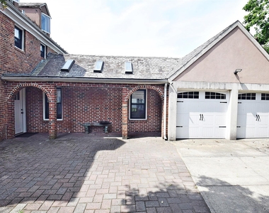 25 Old Mill Road - Photo Thumbnail 6