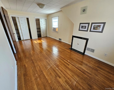 248-41 Thebes Avenue - Photo Thumbnail 7