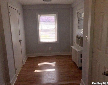 100 Earle Avenue - Photo Thumbnail 13