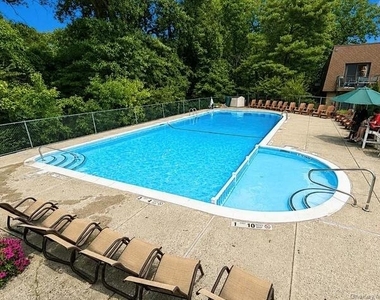 348 Central Park Avenue - Photo Thumbnail 13