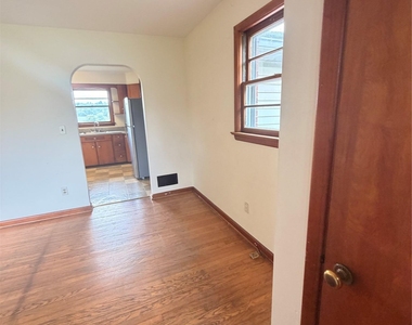 571 Temple Hill Road - Photo Thumbnail 7