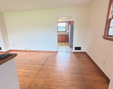571 Temple Hill Road - Photo Thumbnail 8