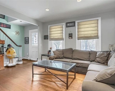 30 Montebello Road - Photo Thumbnail 2
