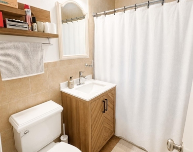 43 1/2 Carpenter Avenue - Photo Thumbnail 7