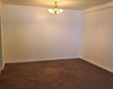 160 W West Road - Photo Thumbnail 4