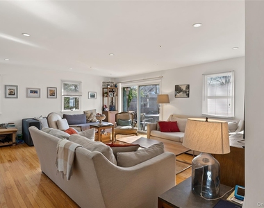 36 Florence Avenue - Photo Thumbnail 8