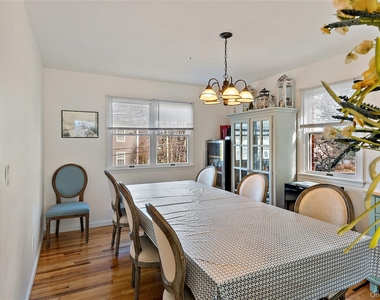 36 Florence Avenue - Photo Thumbnail 15
