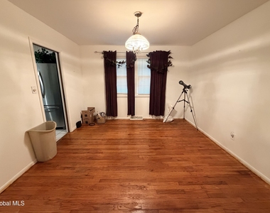 79 Devon Road - Photo Thumbnail 17