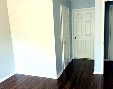 185 Sunshine Drive - Photo Thumbnail 16