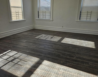 110 Market Street - Photo Thumbnail 4