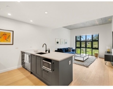 860 Lorimer Street - Photo Thumbnail 2