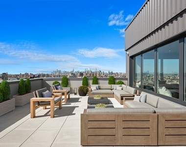 249 Willoughby Avenue - Photo Thumbnail 17