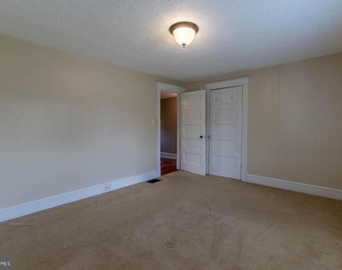 405 Porter Avenue - Photo Thumbnail 2