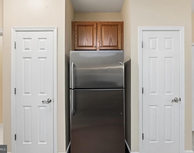 1831 Cedar Cove Way - Photo Thumbnail 14