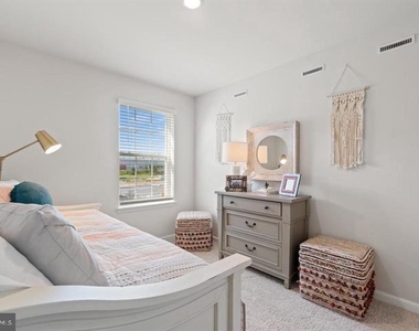 218 Baker Drive - Photo Thumbnail 21