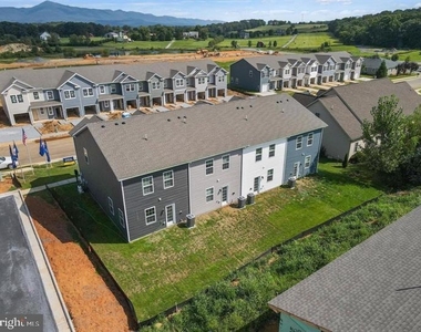 218 Baker Drive - Photo Thumbnail 1